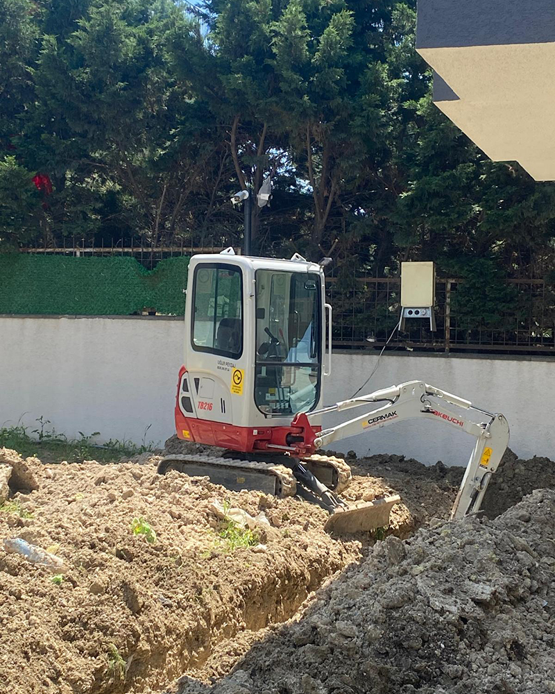 2 Tonluk Kiralık Kepçe